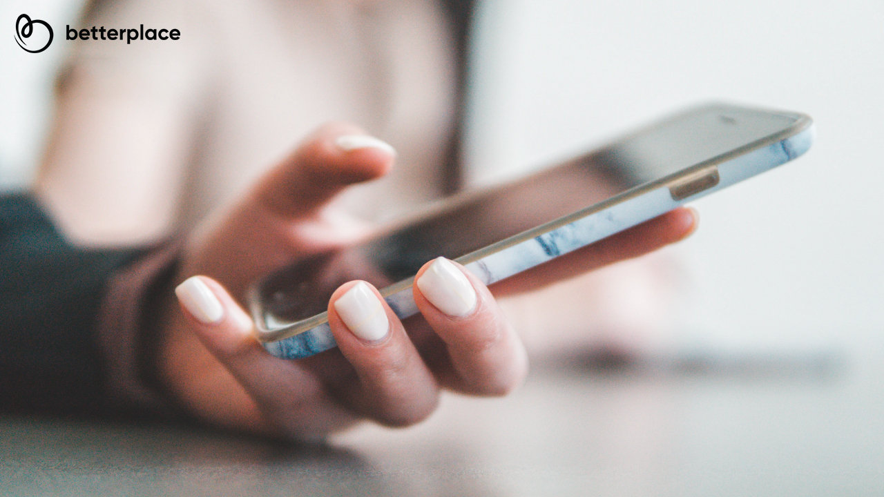 Top 7 Rules Recruiters Must Follow When Texting Candidates